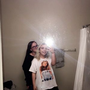 Meet your Posher, Seanee